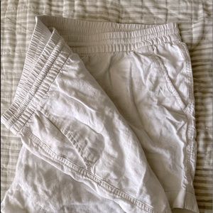 Old Navy White Linen Shorts.
